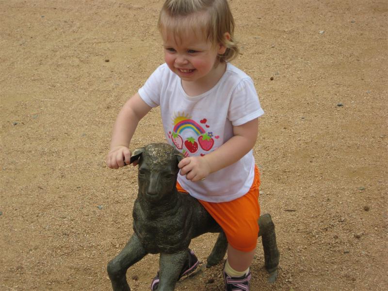 D-ZooWMummy (57).JPG - Mary didn't have a little lamb.  I have a little lamb.